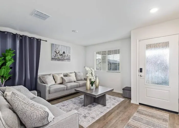 Spacious 4br With Great Wifi Full Kitchen And Easy Access To Local Attractions Buckeye