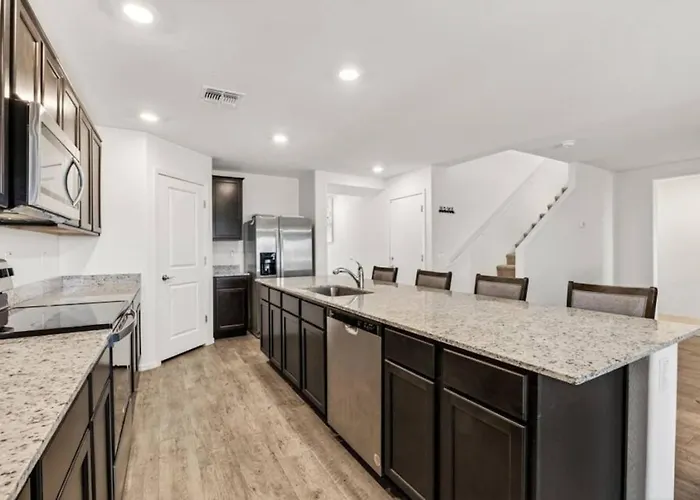 Spacious 4br With Great Wifi Full Kitchen And Easy Access To Local Attractions * Buckeye