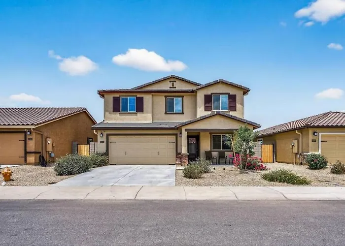 Holiday home Spacious 4br With Great Wifi Full Kitchen And Easy Access To Local Attractions Buckeye